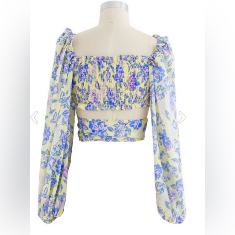 Strangers & Lovers Floral Wrap Crop Top Puff Sleeve Tieβ Front Size S Romantic - Picture 5 of 11